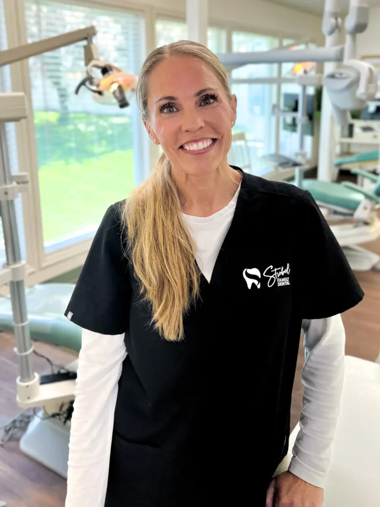 Gena-Dental-Hygienist